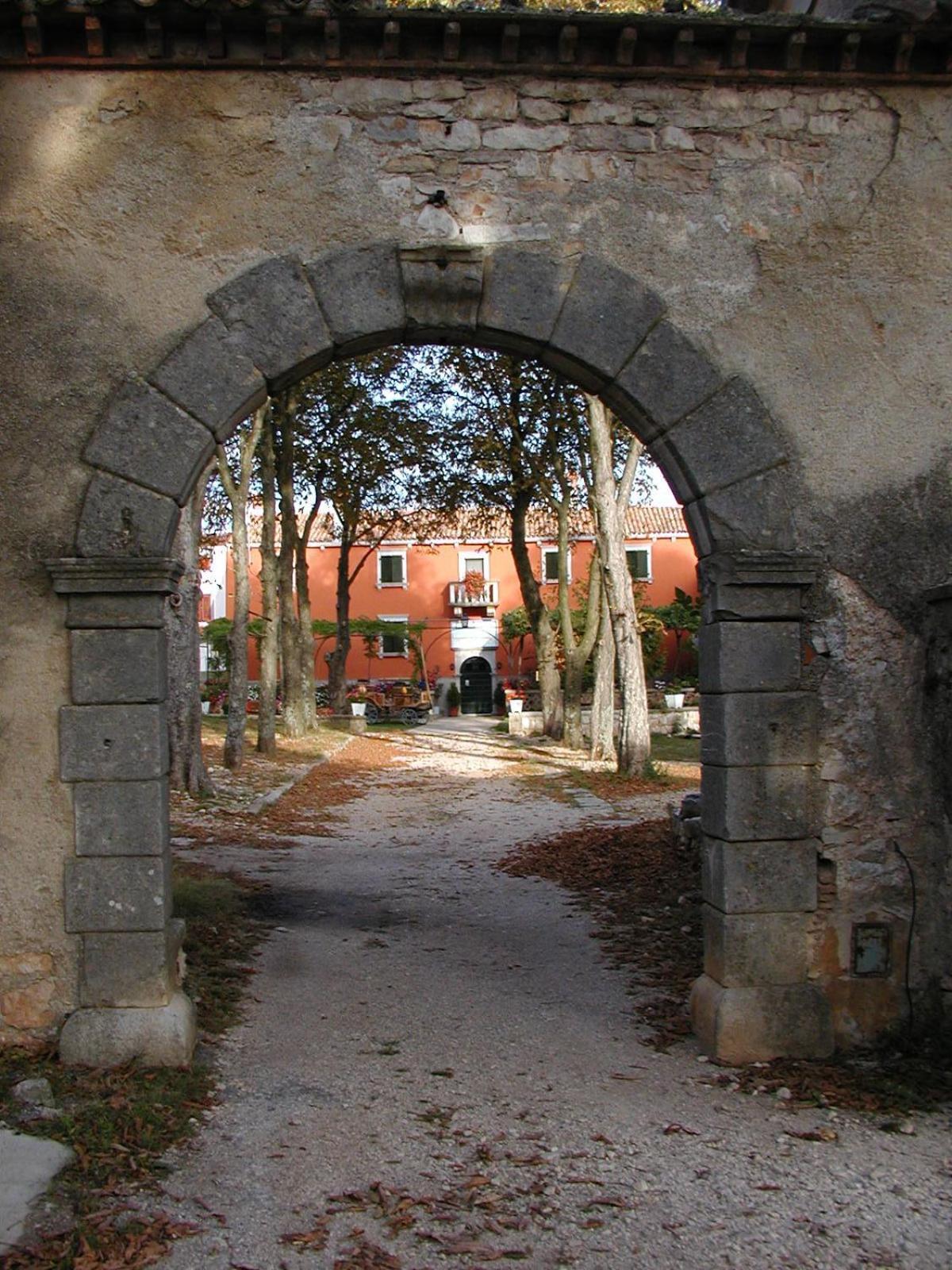 Apartments Lazzarini Battiala Nedescina Экстерьер фото