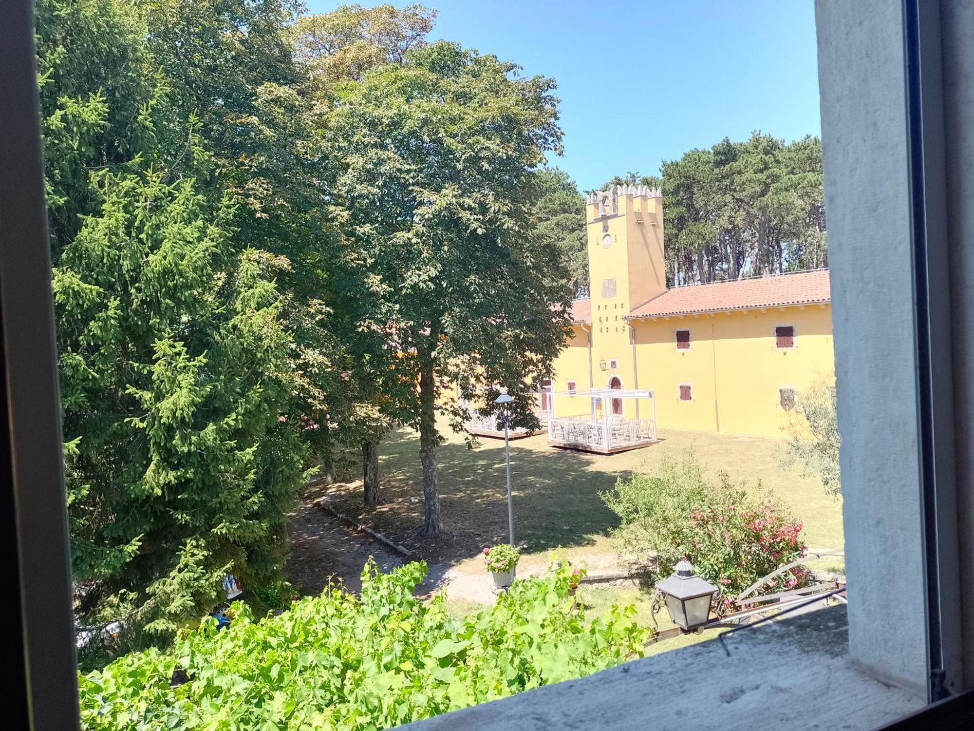 Apartments Lazzarini Battiala Nedescina Экстерьер фото